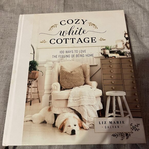 Cozy White Cottage: 100 Ways to Love the Feeling of Being Home - Picture 12 of 15
